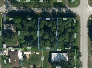 911 Lagrande Blvd, Sebring, FL 33870