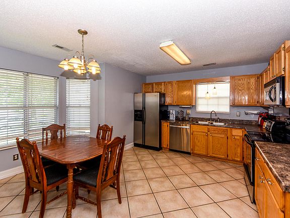 5th image of 2938 Pembroke Pl