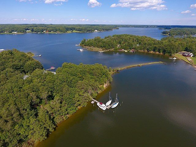 1st image of 486 Wicomico Dr