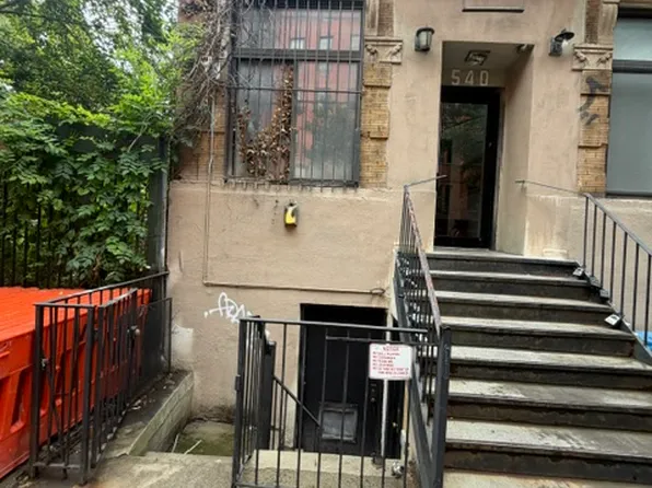 540 E 6th St APT 1A, New York, NY 10009