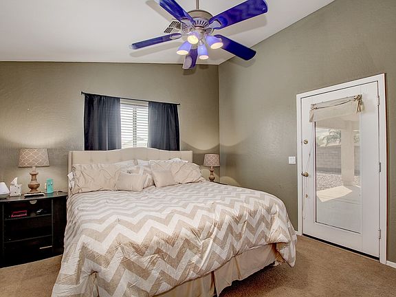5th image of 364 W Brangus Way