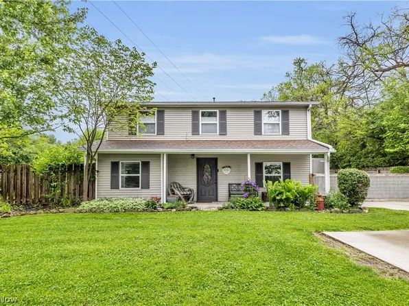 8704 Columbia Rd, Olmsted Falls, OH 44138