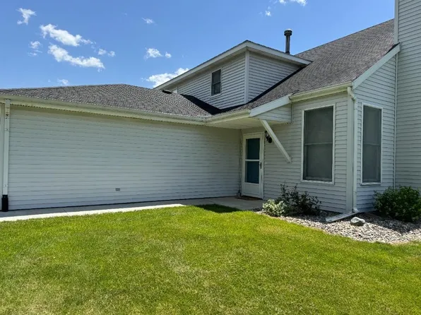 712 Apple Hill Way, Angola, IN 46703