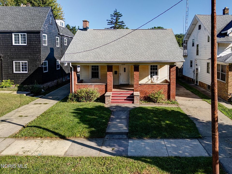 1st image of 1044 Martin Ave