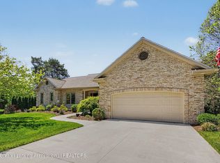 3991 White Pine Dr, Dewitt, MI 48820