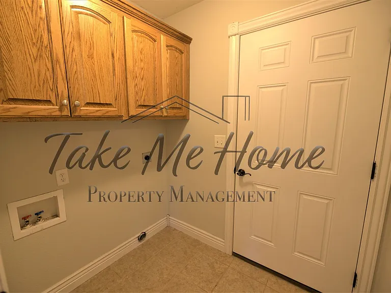 4902 E Farm Road 136 — Photo 13