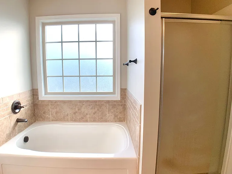 842 Shelton Cir — Photo 18
