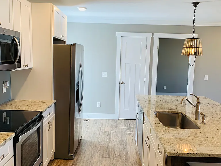 807 Forrest Rd — Photo 10