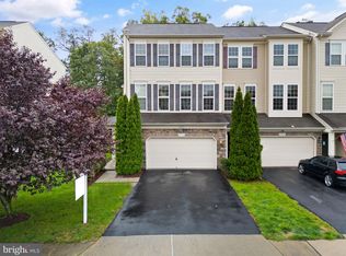 42463 Patrick Wayne Sq, Ashburn, VA 20148