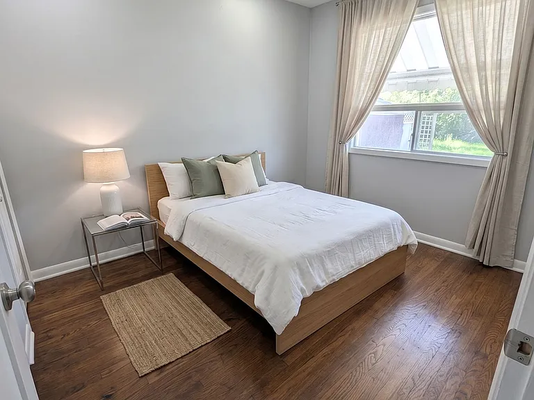 7084 Minotola Ave — Photo 3