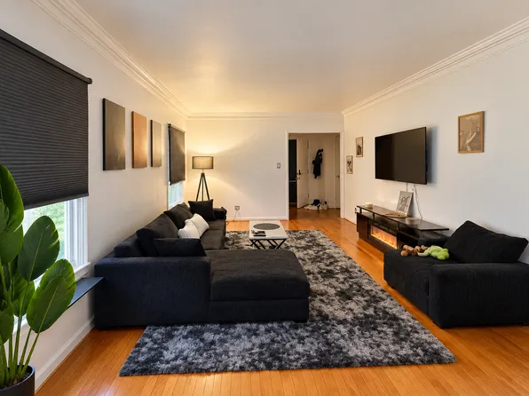 555 N Rossmore Ave #1, Los Angeles, CA 90004