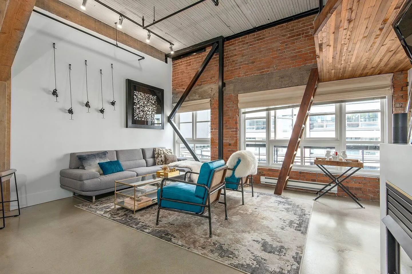 1 bed, 1000 sqft, $5,000 — Photo 1