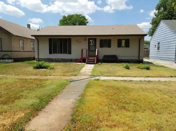 505 Howard Ave, Curtis, NE 69025