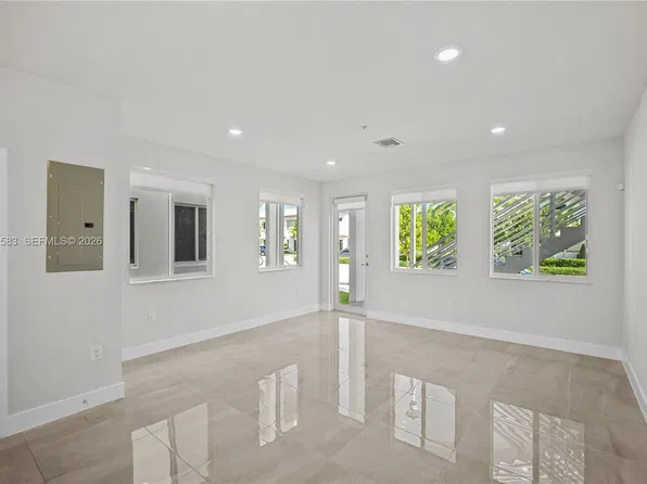 10270 NW 66th St Unit 108, Doral, FL 33178