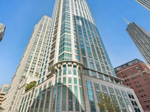 50 E Chestnut St #3801, Chicago, IL 60611