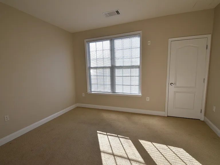 2312 Ramapo Ct — Photo 8
