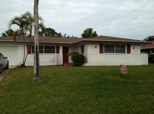 10214 Daphne Ave, Palm Beach Gardens, FL 33410