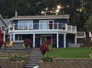 395 S Gull Lake Dr, Richland, MI 49083