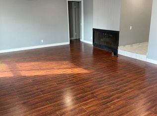 11711 Mayfield Ave APT 3, Los Angeles, CA 90049