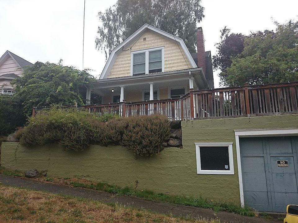 2nd image of 4428 Greenwood Ave N