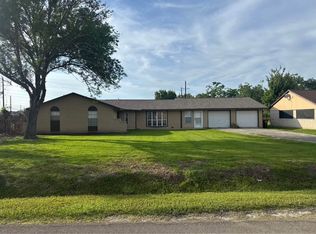 1531 Sterling Dr, Baytown, TX 77523