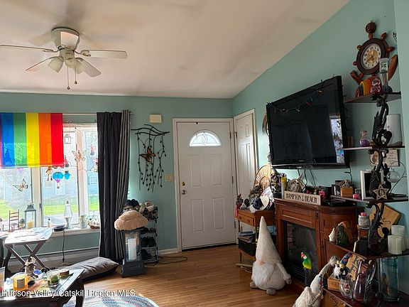 3rd image of 113 Kings Road