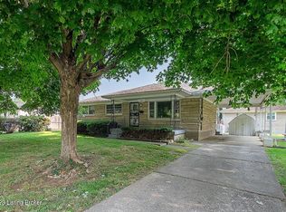 5501 Davallia Ln, Louisville, KY 40258