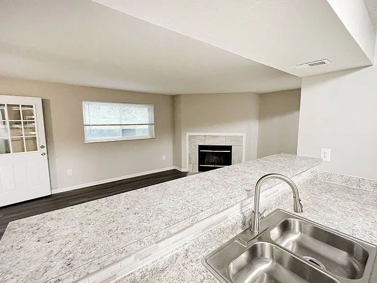 The Vinings Apartments — Photo 53