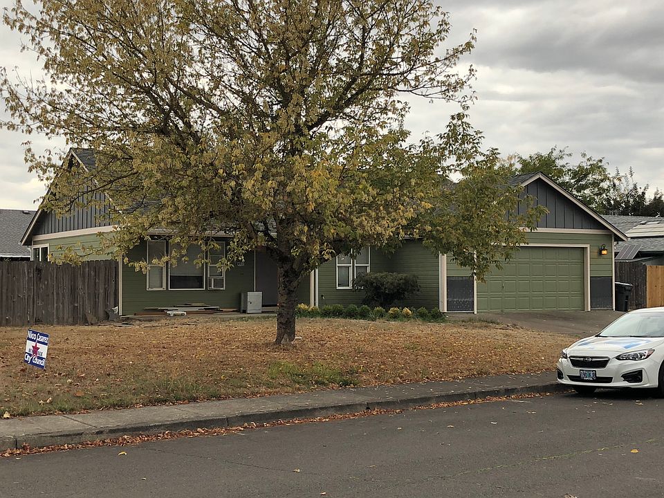 1st image of 555 N 9th St