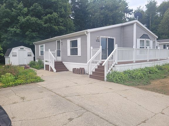 3rd image of 6161 Poppy St