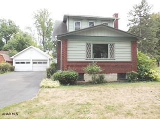 207 W Whittier Ave, Altoona, PA 16602