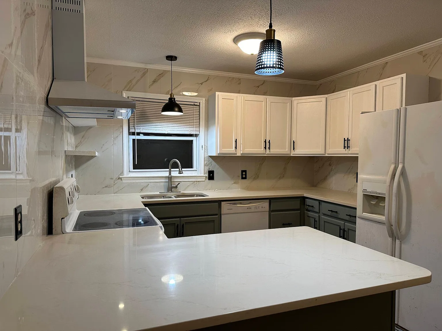 3 bed, 1421 sqft, $1,700 — Photo 4
