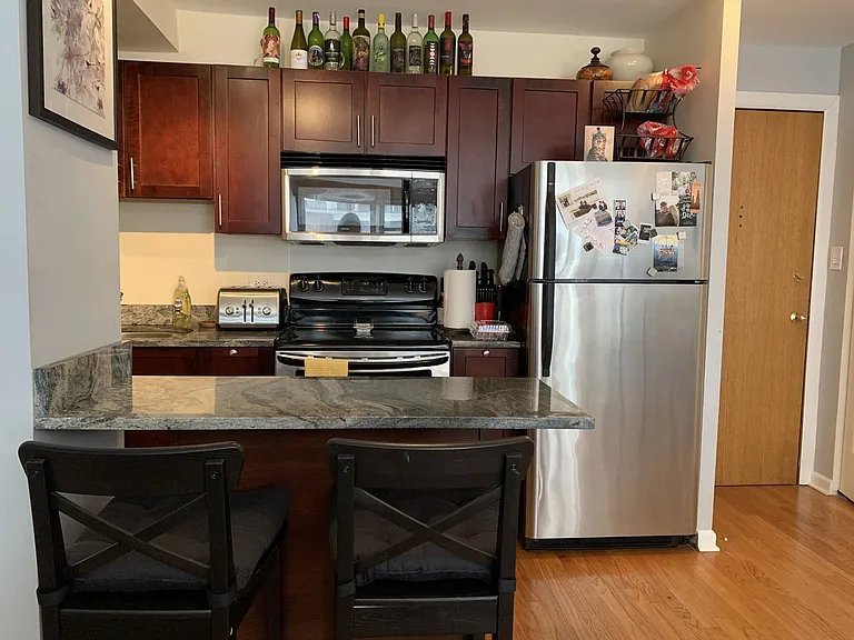 4180 Marine Terrace Apartments — Photo 82