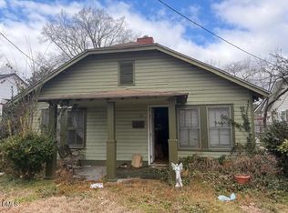 405 N Sharpe St, Selma, NC 27576