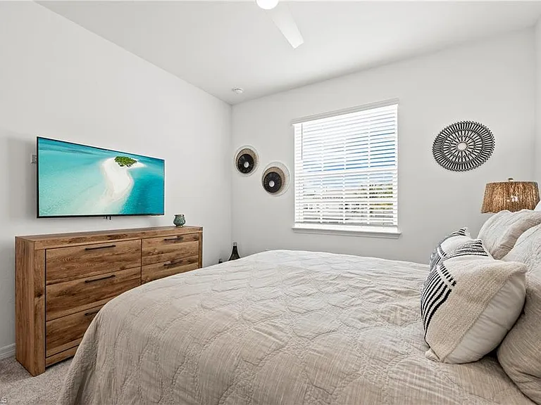 11801 Venetian Lagoon Dr #203 — Photo 15