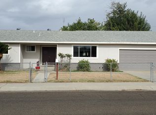 2036 W Cleveland Ave, Porterville, CA 93257