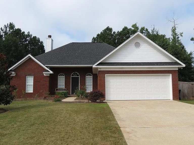 2125 Wedgewood Ct — Photo 1