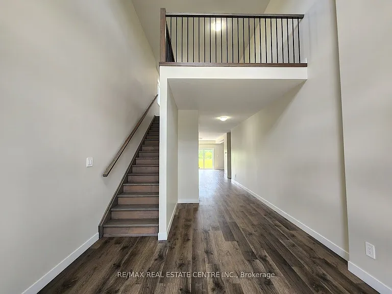 6837 Royal Magnolia Ave — Photo 2