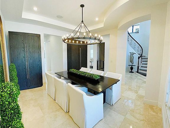 4th image of 10390 Sweet Bay Court