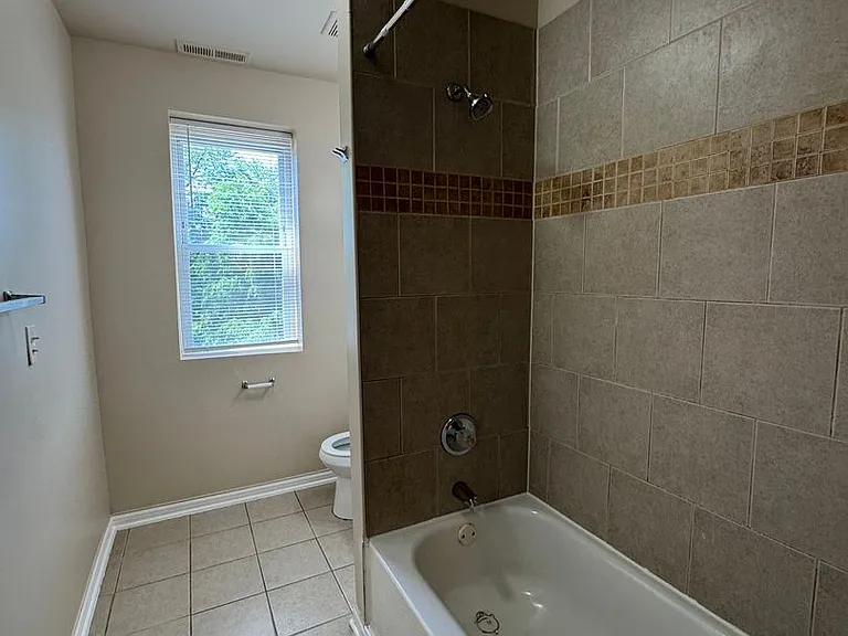 7016 S Sangamon St #3 — Photo 15