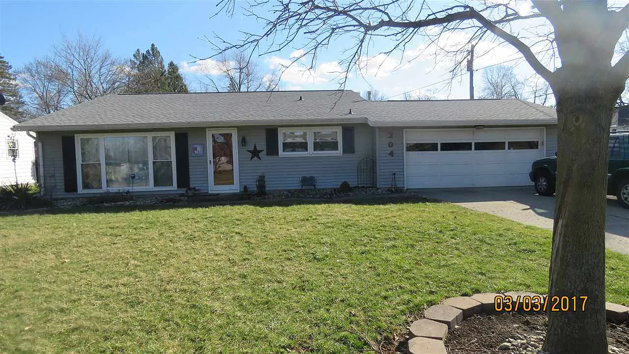 204 E High St photo 1