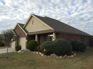 402 Hackberry Dr, Fate, TX 75087