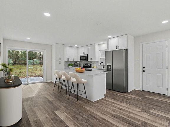 3rd image of 2763 Rovena Ct
