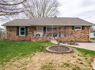 312 Essex Ave, Mattoon, IL 61938