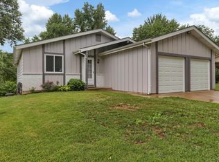 2564 Lindsay Ln, Florissant, MO