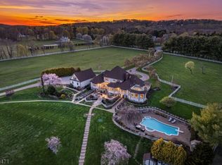 90 Fairmount Rd W, Tewksbury Twp, NJ 07830