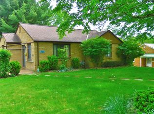 7920 Marmion Dr, Pittsburgh, PA 15237