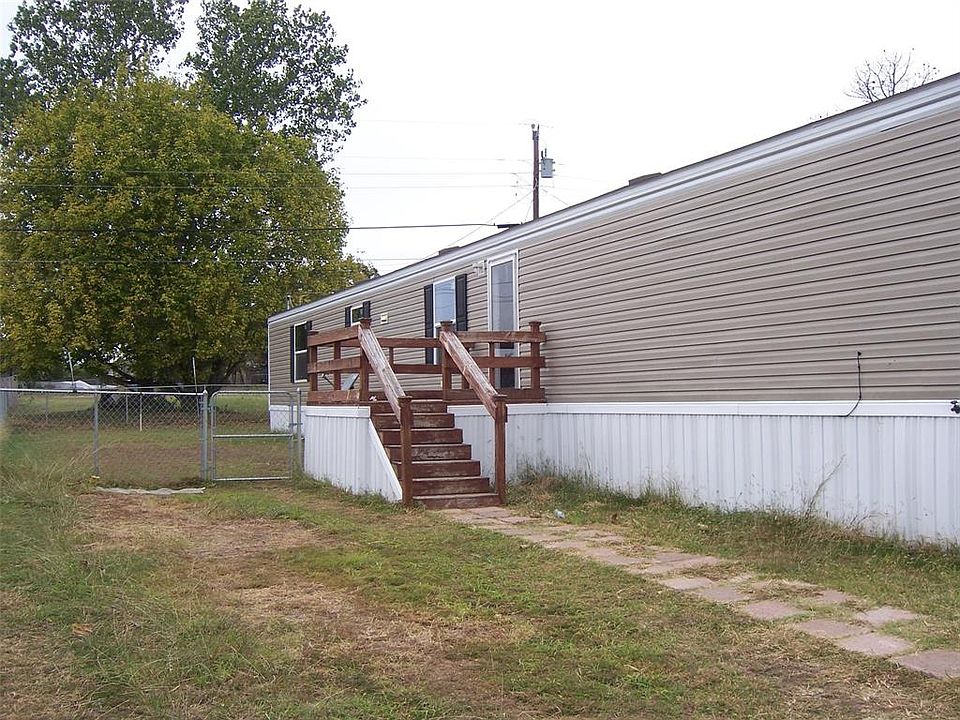 1st image of 1517 Long Ave