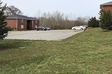 Park Place Apartments — Photo 8