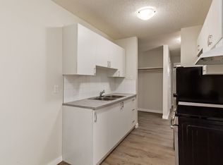 The Executive, Edmonton, AB T5H 3J1